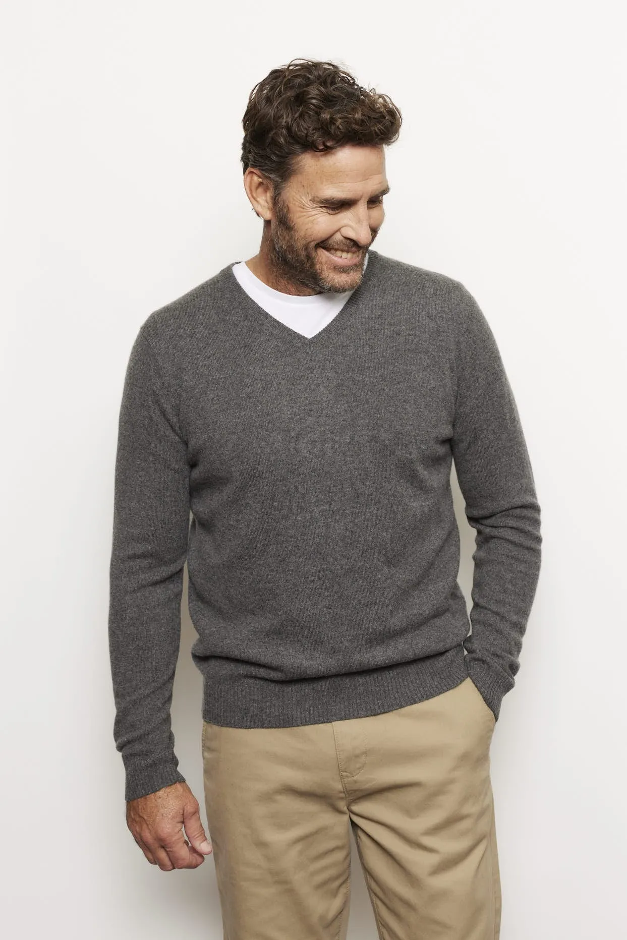 Alex Cashmere Sweater in Charcoal
