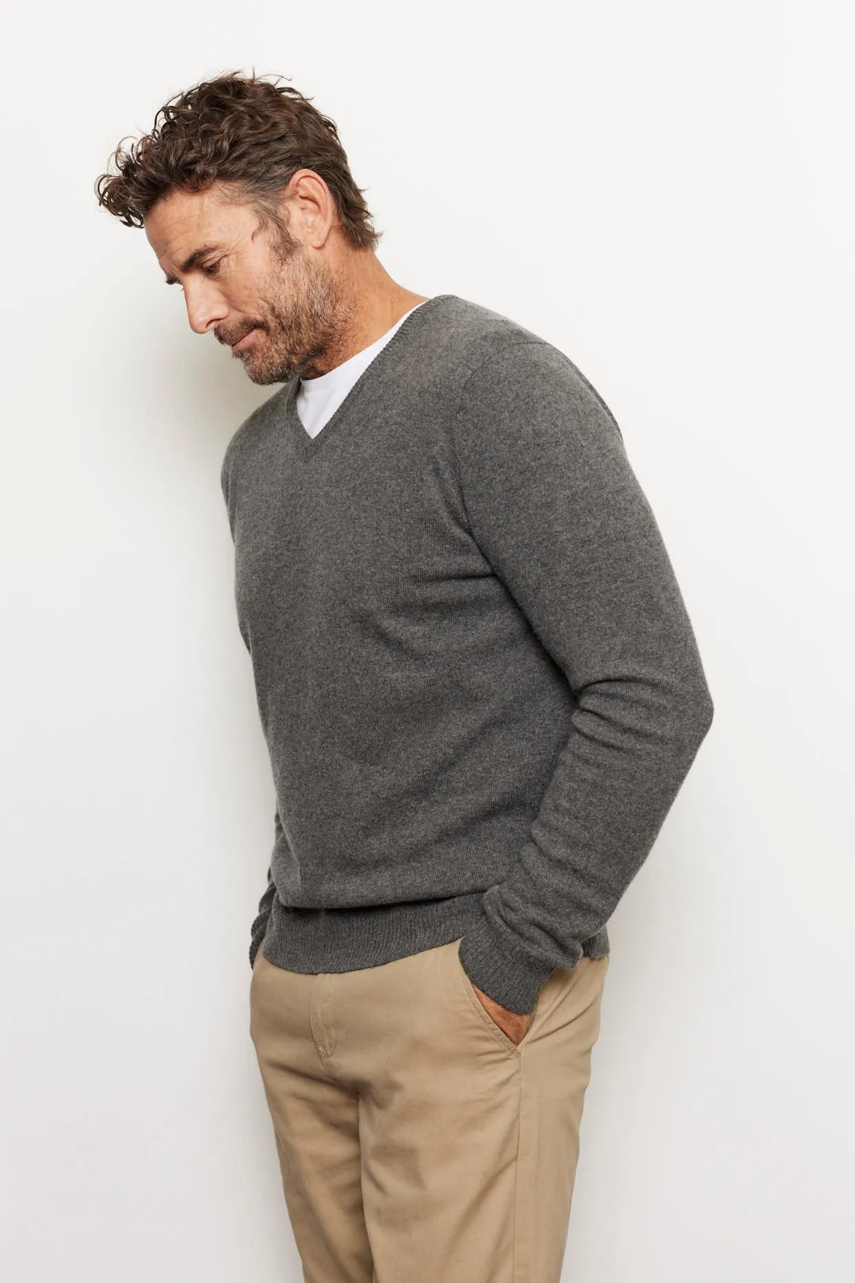 Alex Cashmere Sweater in Charcoal
