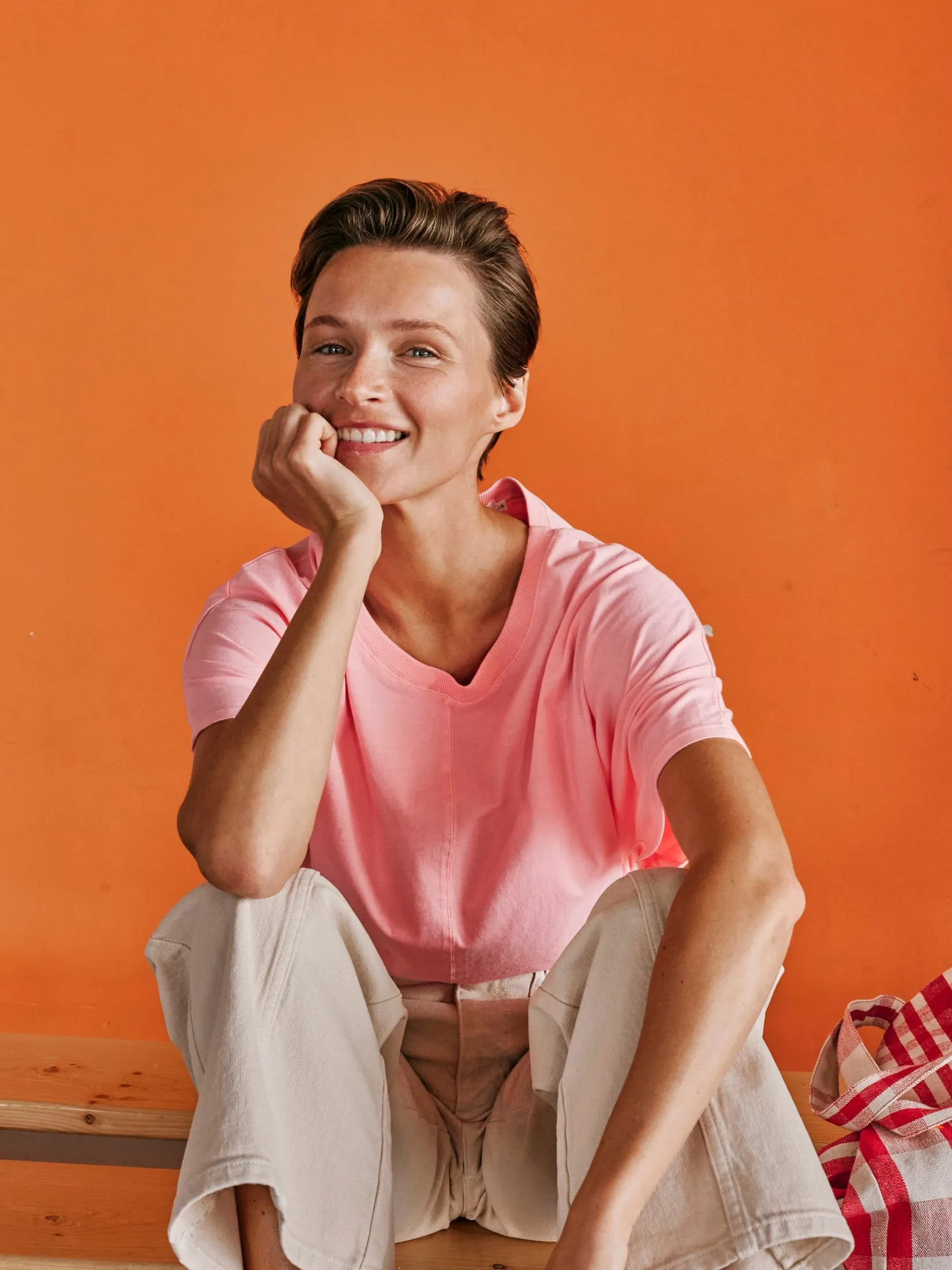 Basic Round Neckline T-Shirt Pink