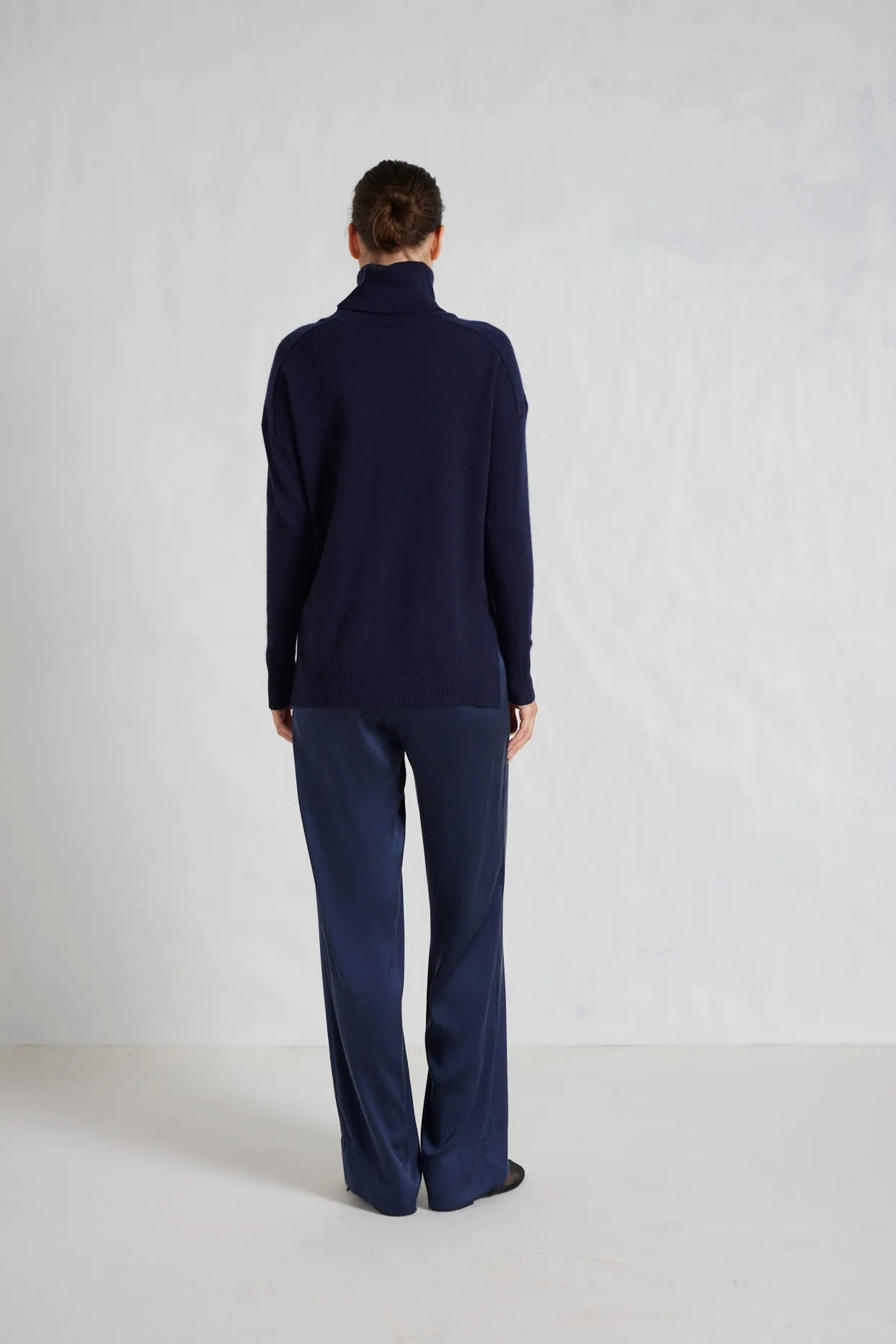 Iris Cashmere Sweater in Mariner