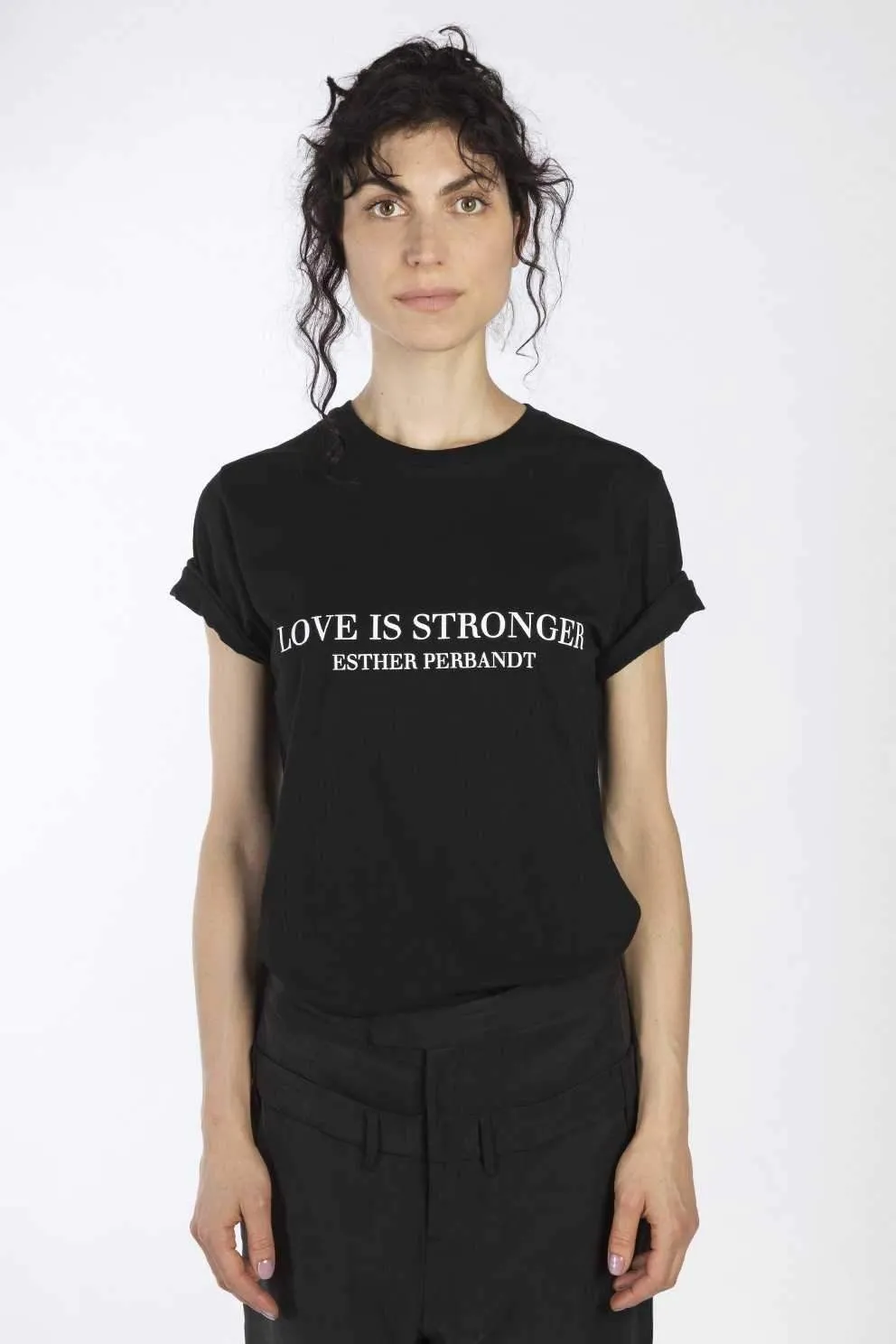 LOVE IS STRONGER - Statement T-shirt