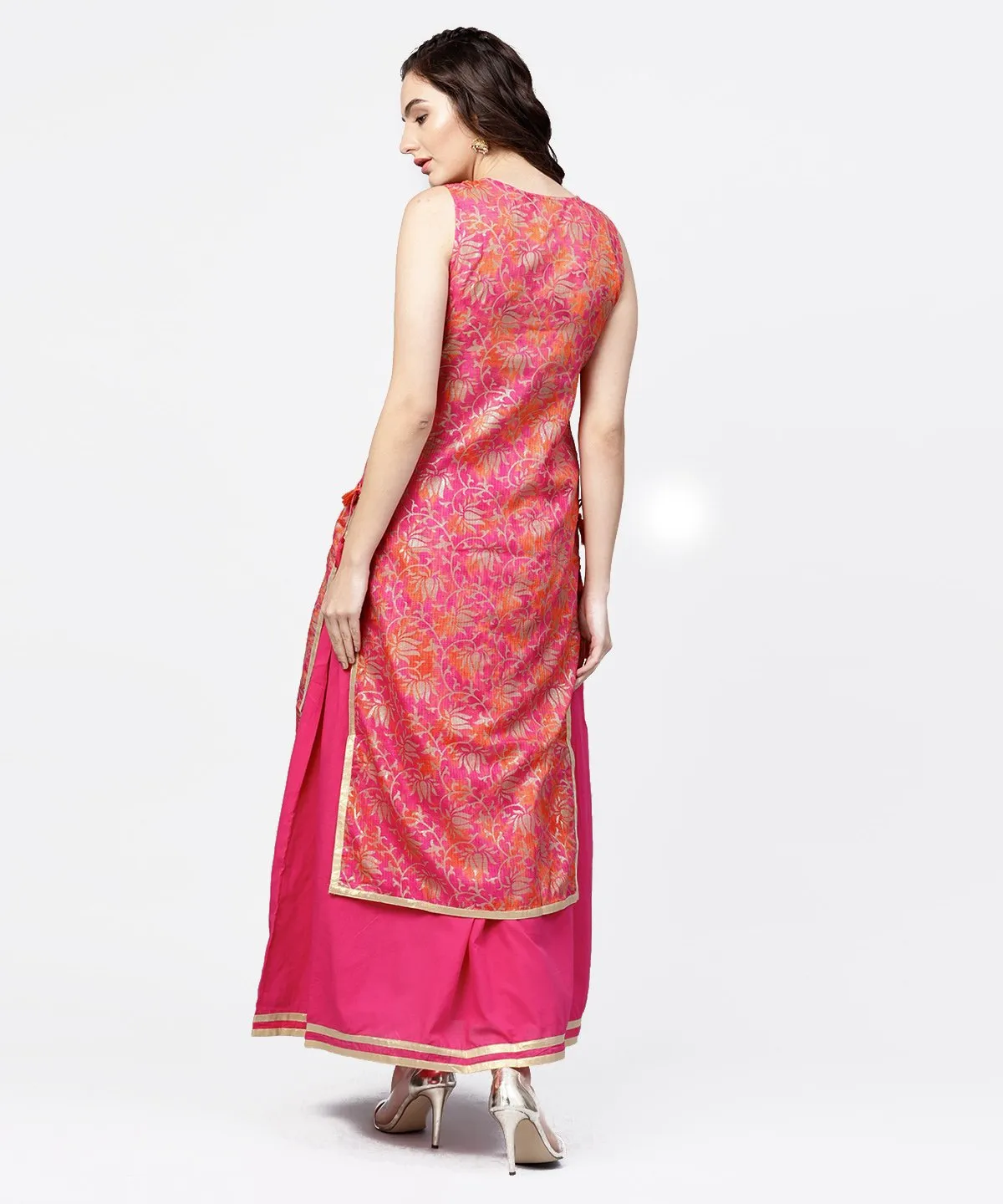Pink Printed Boat Neck Sleeveless Kurta With A Solid Dye Skirt