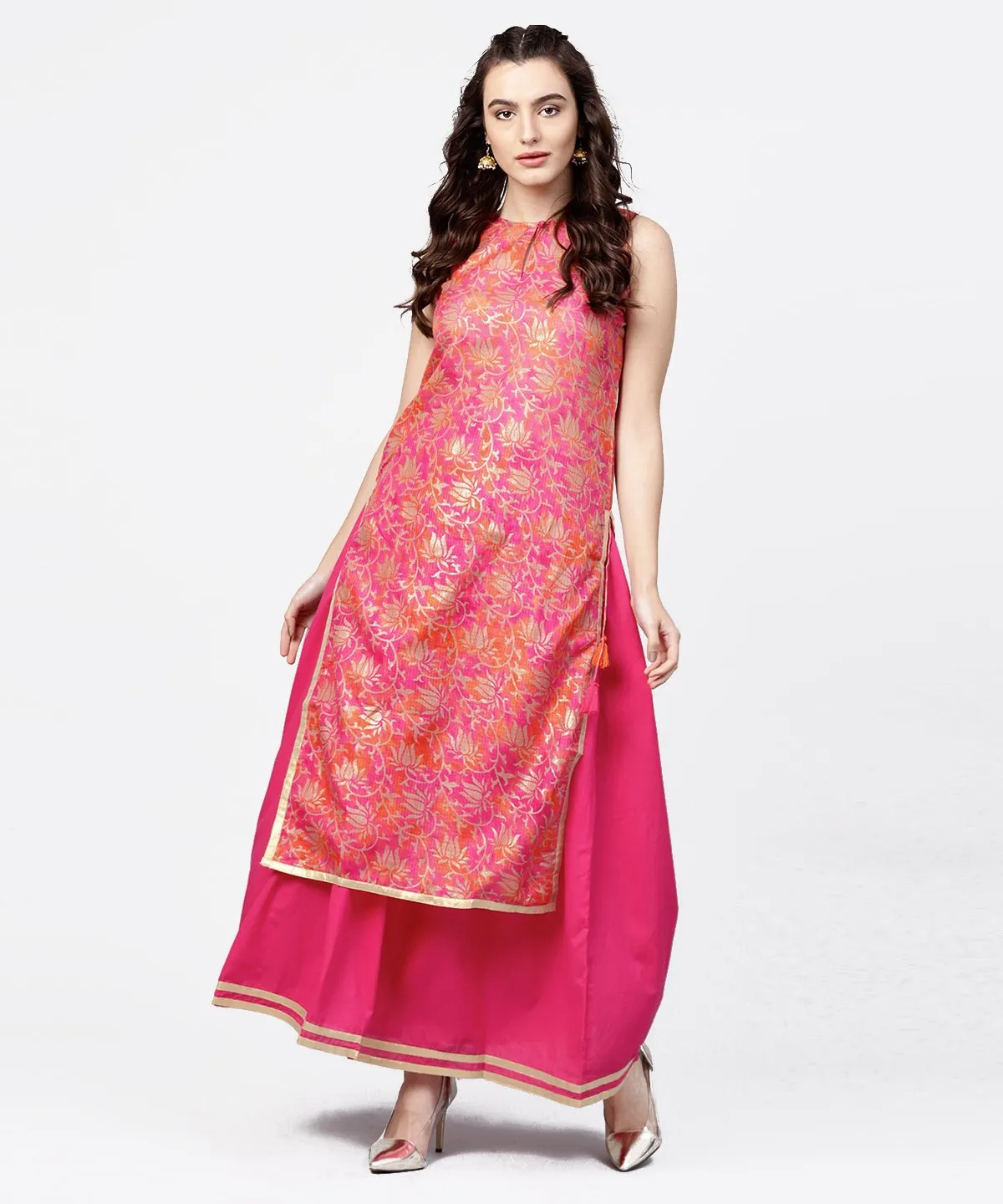 Pink Printed Boat Neck Sleeveless Kurta With A Solid Dye Skirt