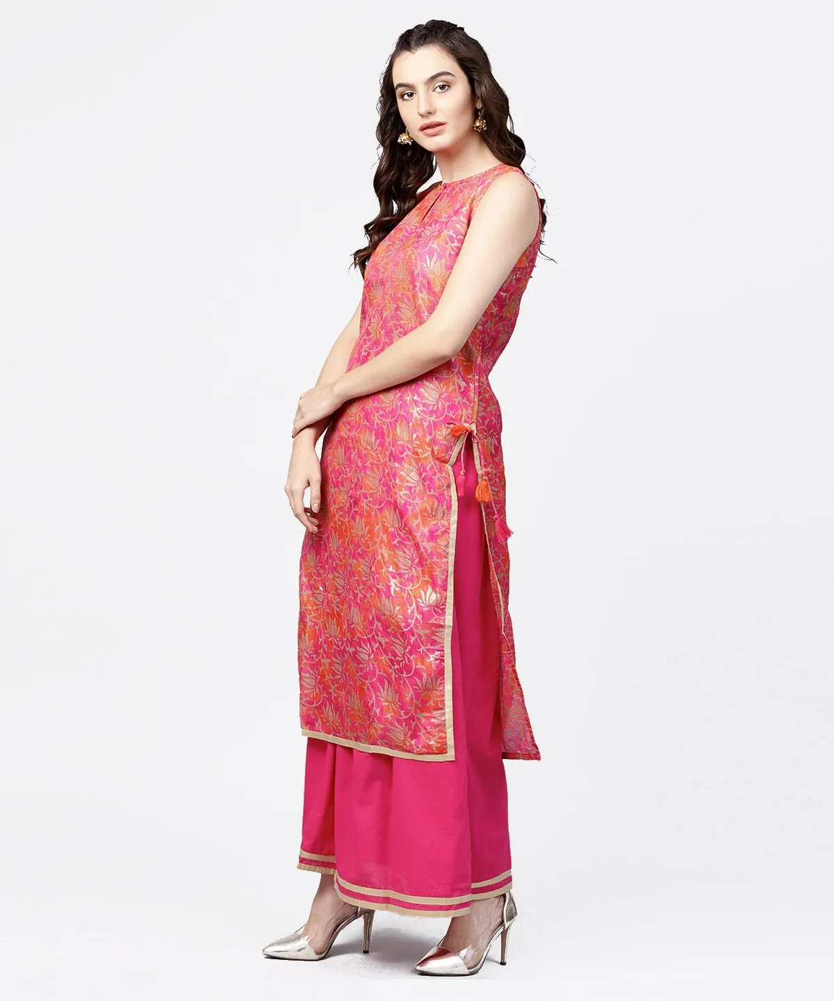 Pink Printed Boat Neck Sleeveless Kurta With A Solid Dye Skirt